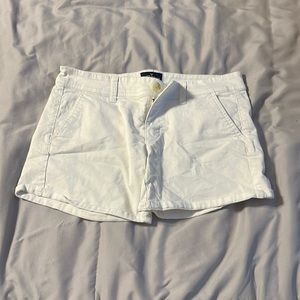 American Eagle white shorts